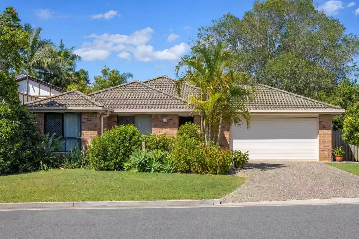 Roof cleaning in Deception Bay